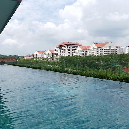 Bell Suite @ Sepang By Mhs Экстерьер фото